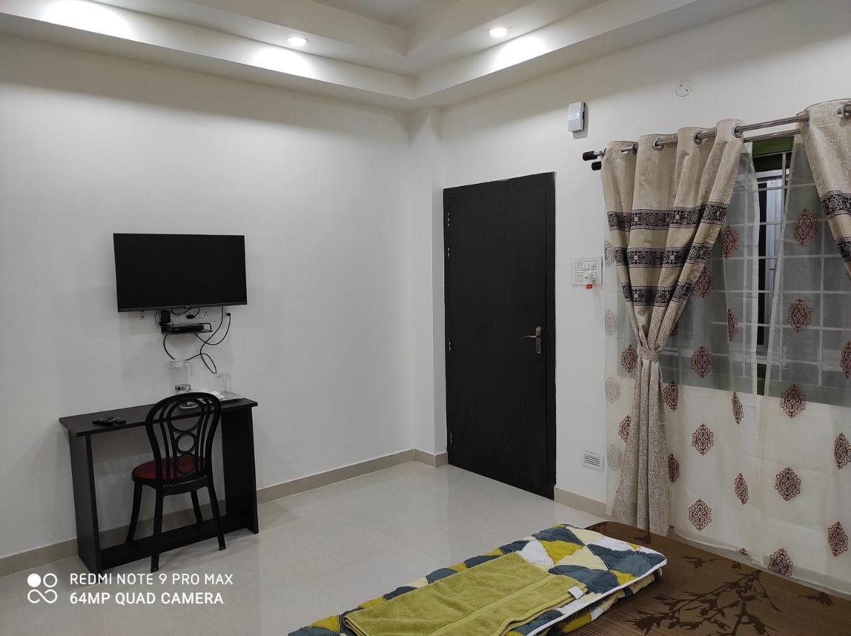 Alpanest Apartment Guwahati Ngoại thất bức ảnh
