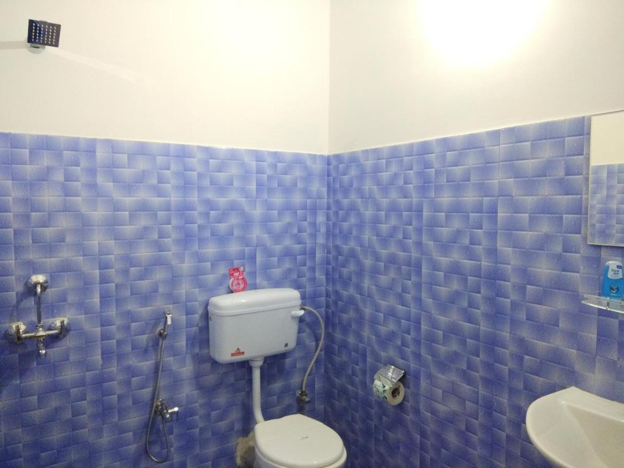 Alpanest Apartment Guwahati Ngoại thất bức ảnh